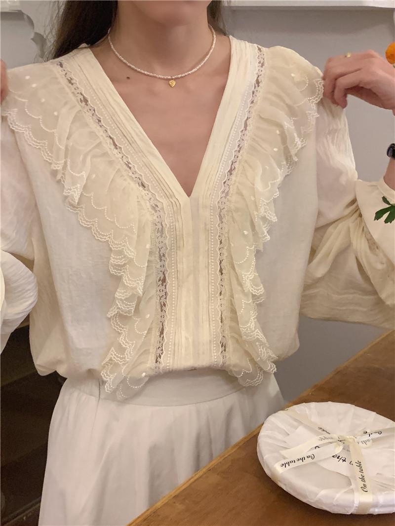 Splice embroidered flowers Korean style long sleeve shirt