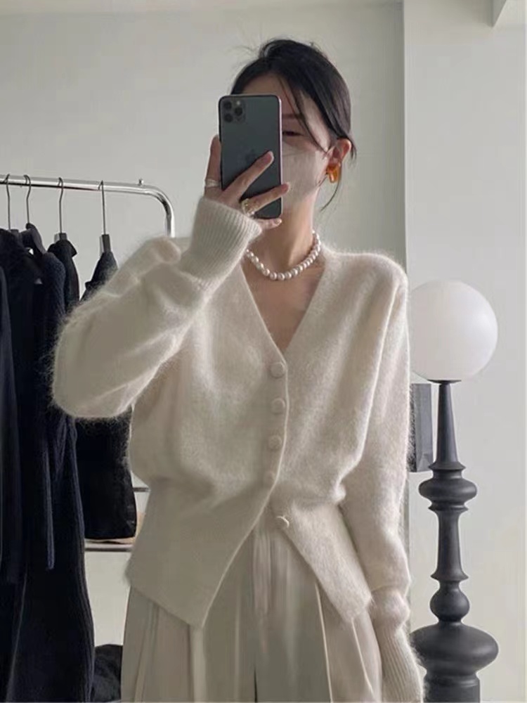 White knitted sweater Korean style V-neck tops for women