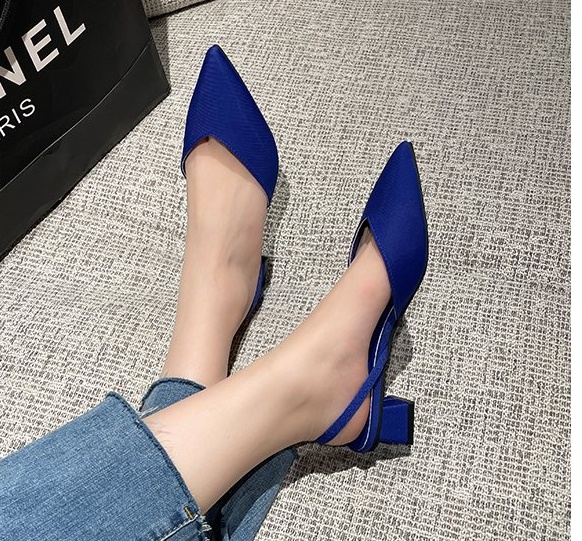 Summer Korean style low pointed thick sandals