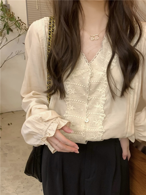 V-neck splice long sleeve shirt lace Korean style tops