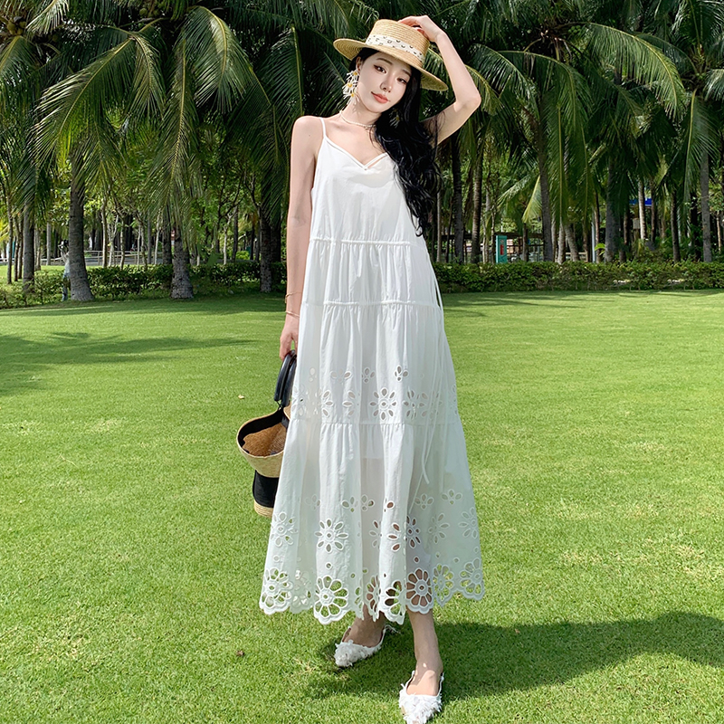 Embroidered summer vacation dress slim sling long dress