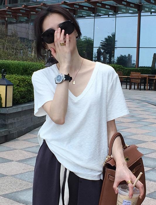 White T-shirt cotton bottoming shirt for women