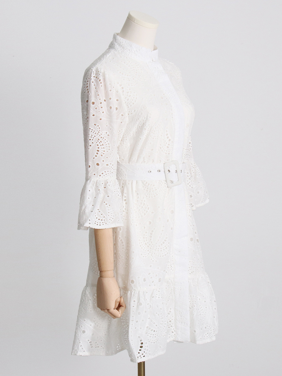 Trumpet sleeves spring T-back embroidery dress