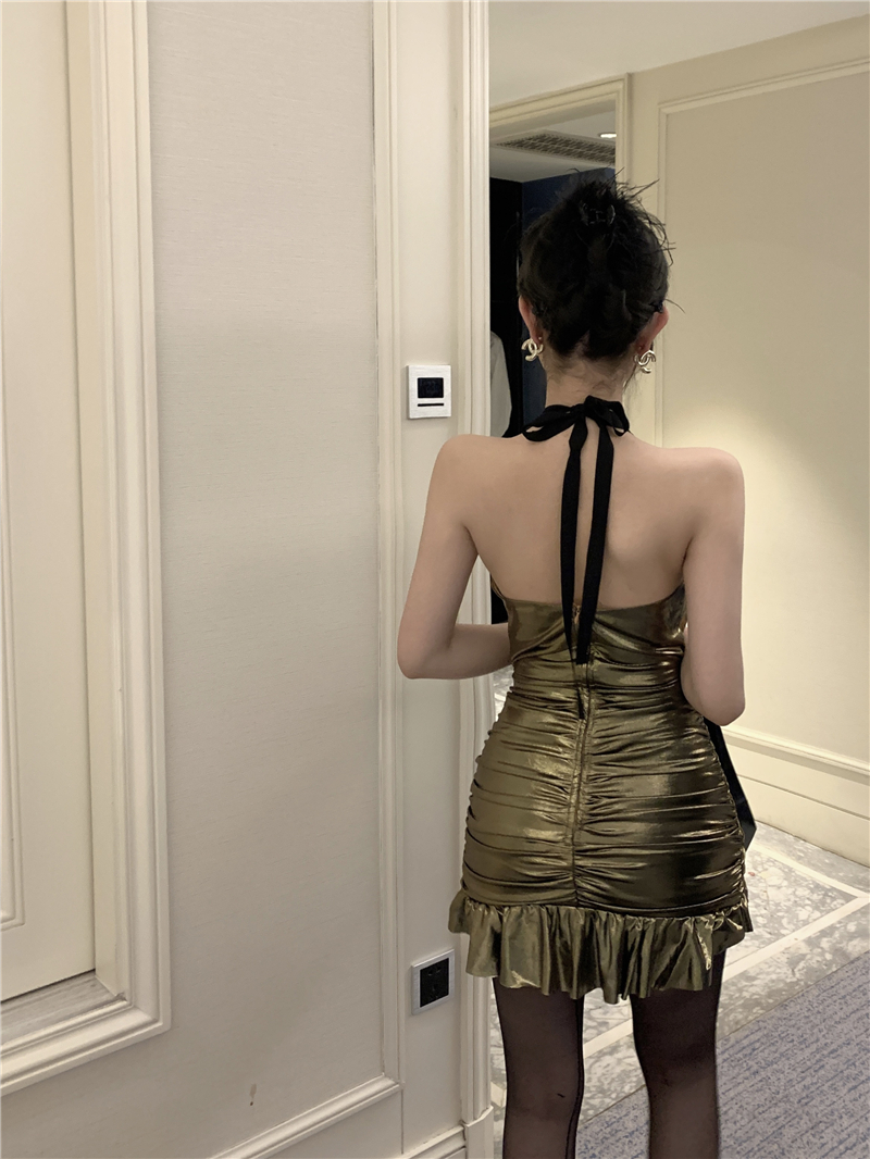 Pinched waist slim gold halter package hip sexy dress