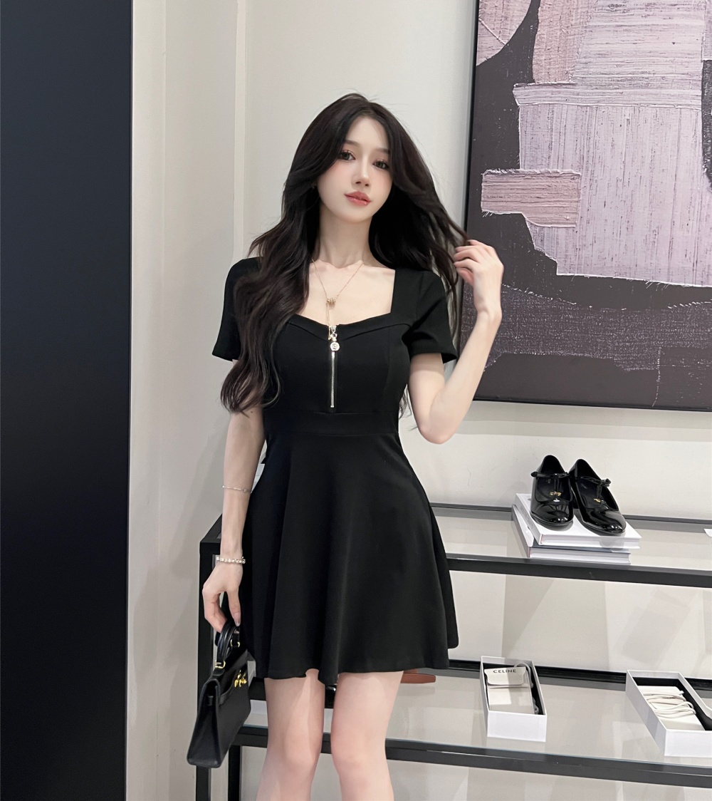 Sexy low-cut slim square collar dress
