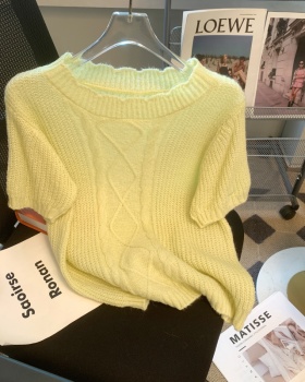 Short sleeve round neck sweet sweater for women