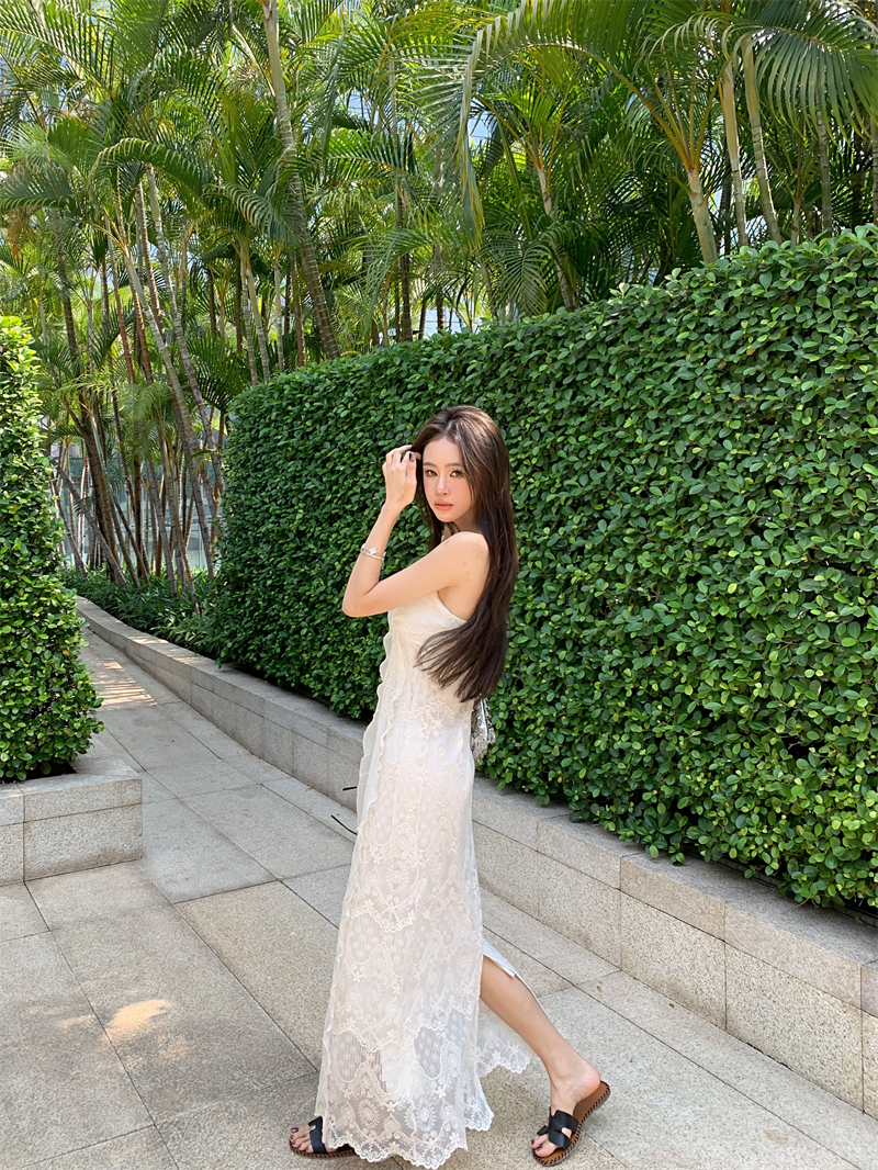 Sexy long low-cut V-neck sling lace hollow dress