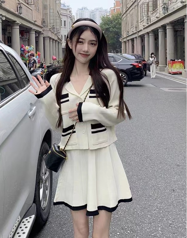 Korean style temperament tops lapel small short skirt a set