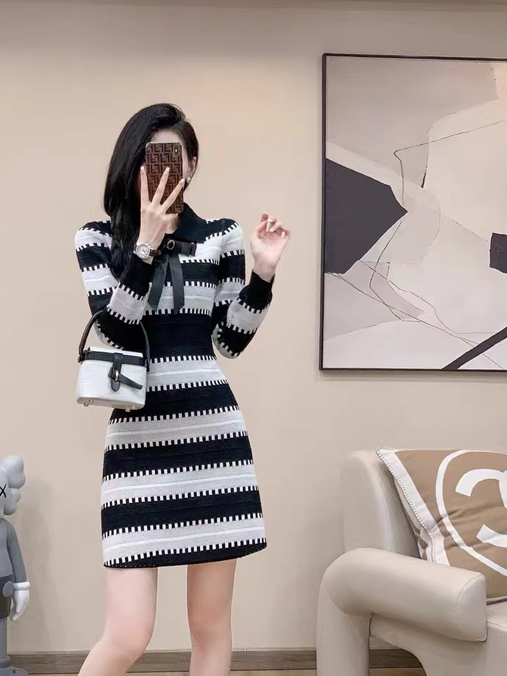 Spring and autumn slim stripe pinched waist bottoming dress