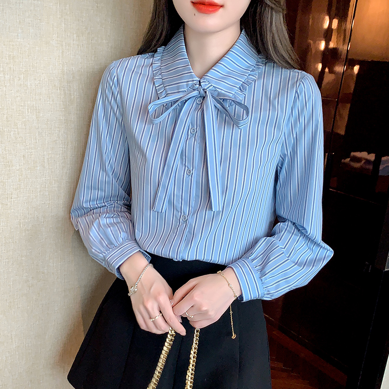 Raglan sleeve stripe shirt small spring tops for women