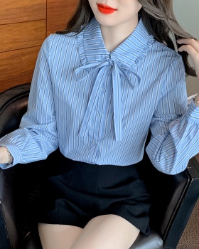 Raglan sleeve stripe shirt small spring tops for women