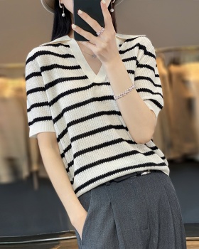 Knitted stripe short sleeve hollow T-shirt for women
