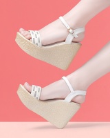 Thick crust summer trifle open toe sandals for women