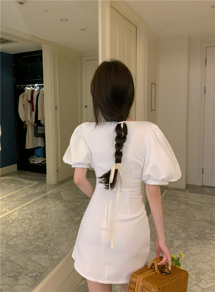 Pinched waist square collar T-back puff sleeve dress
