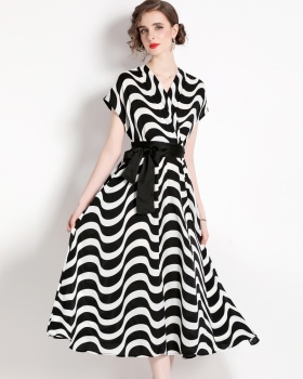 Black-white long dress pinched waist dress for women