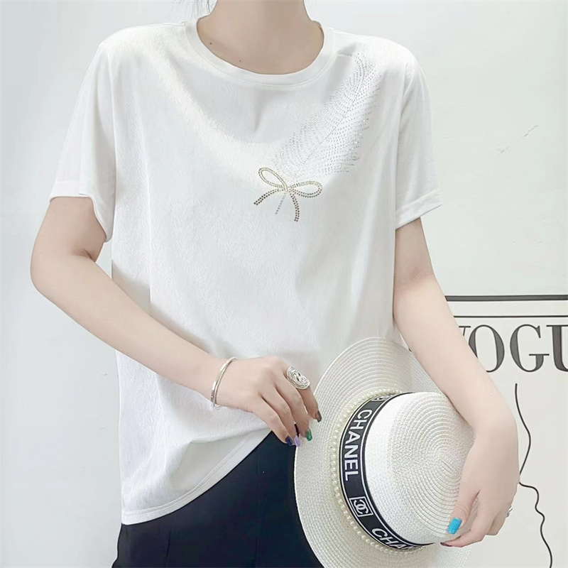 White T-shirt pullover tops for women