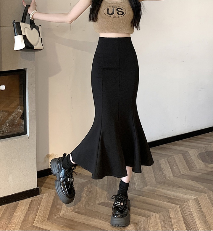 Black split package hip slim long skirt for women