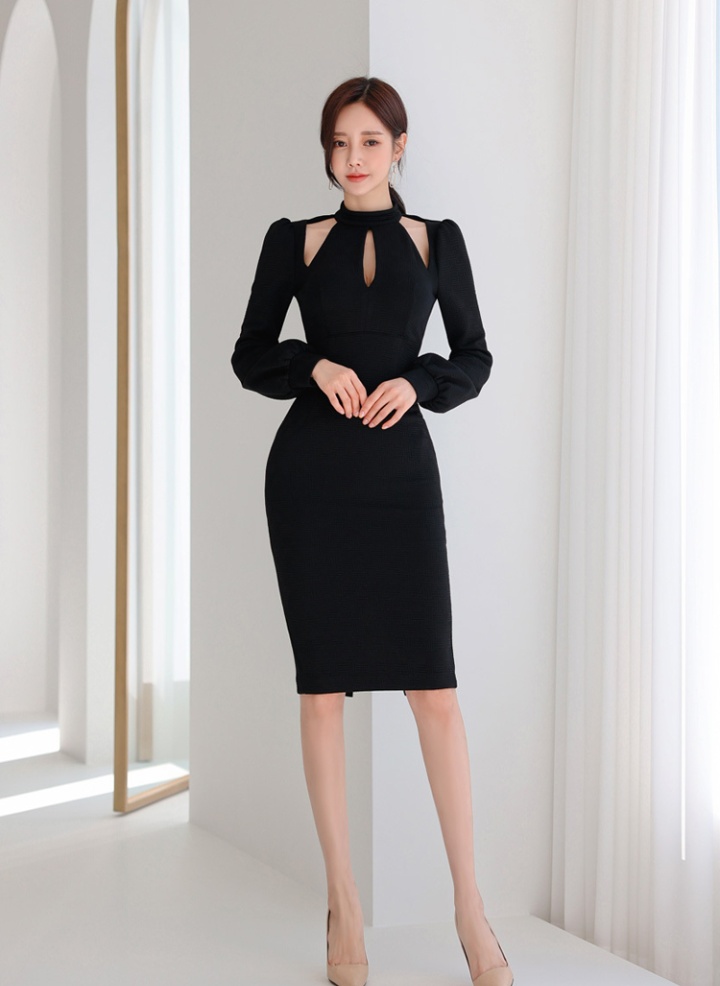 Slim hollow long package cstand collar dress