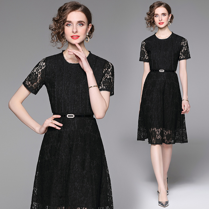 Pinched waist long hollow temperament lace long dress