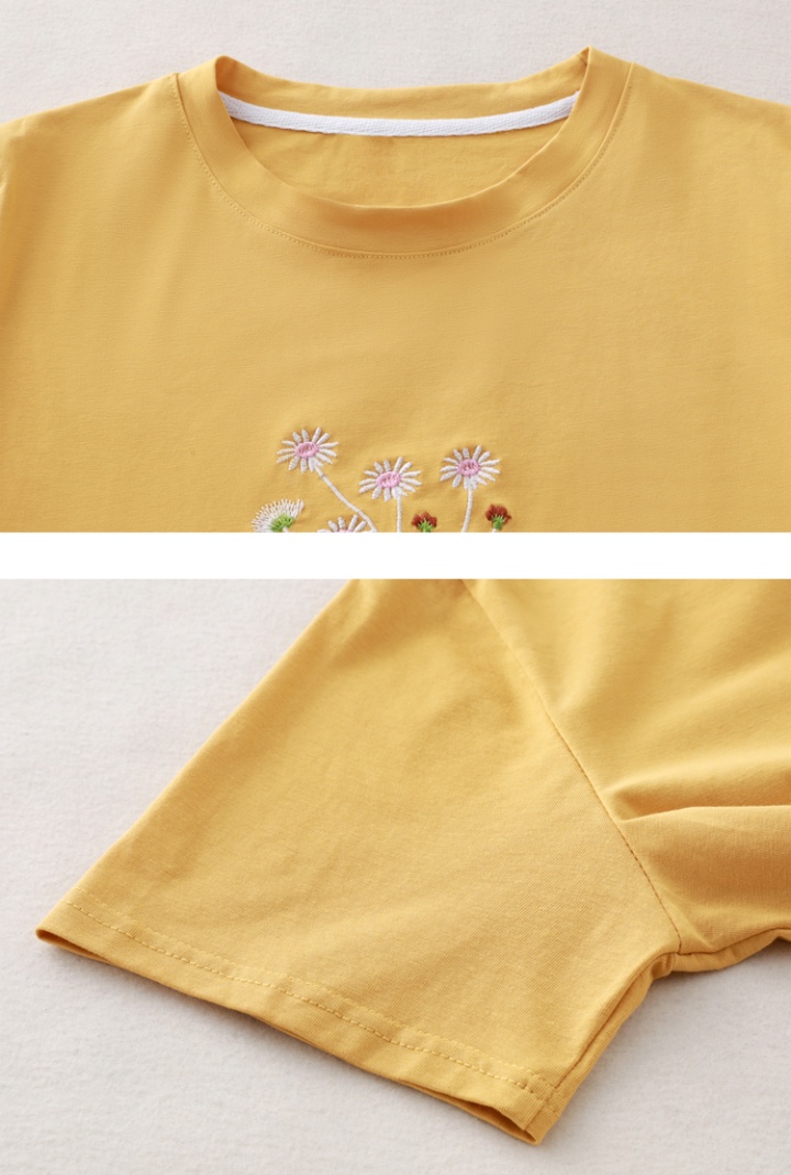 Embroidery short sleeve round neck T-shirt