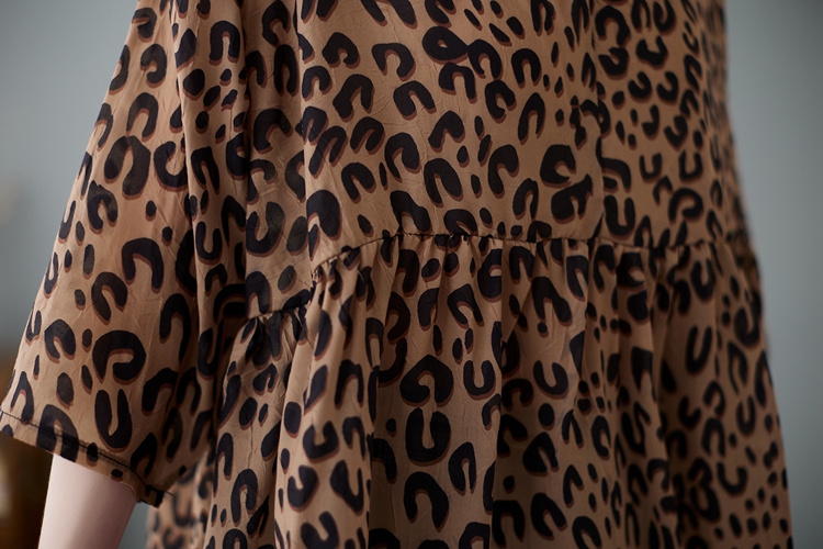 Fat V-neck short sleeve tops leopard retro doll shirt