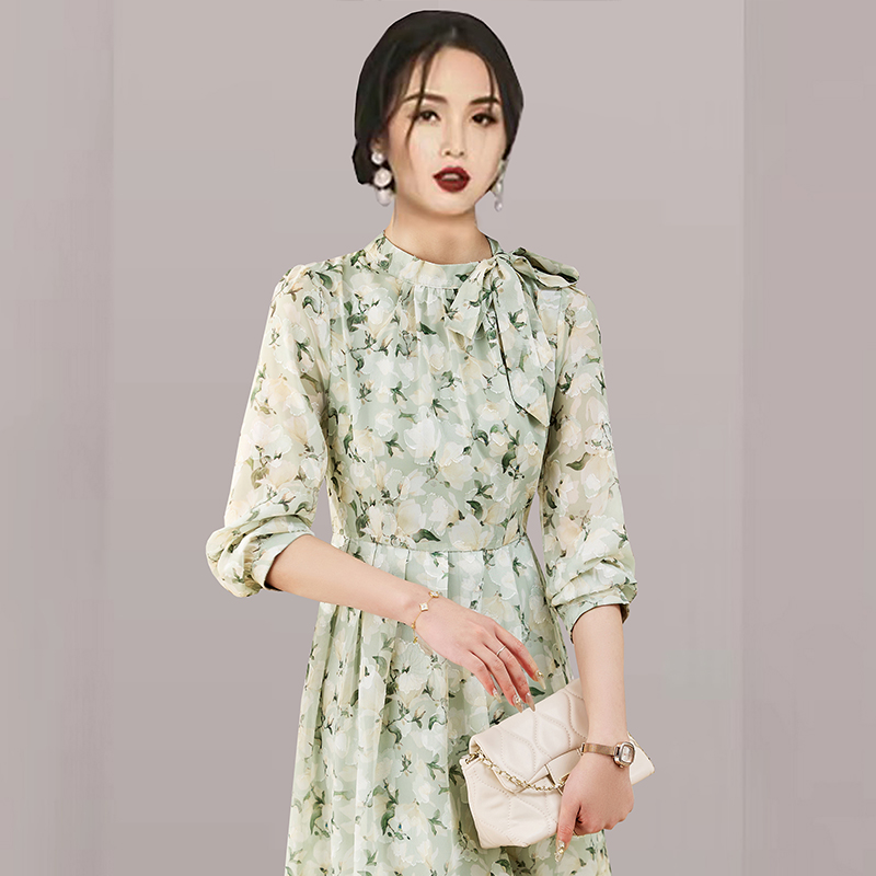 Slim green dress pinched waist Korean style long dress