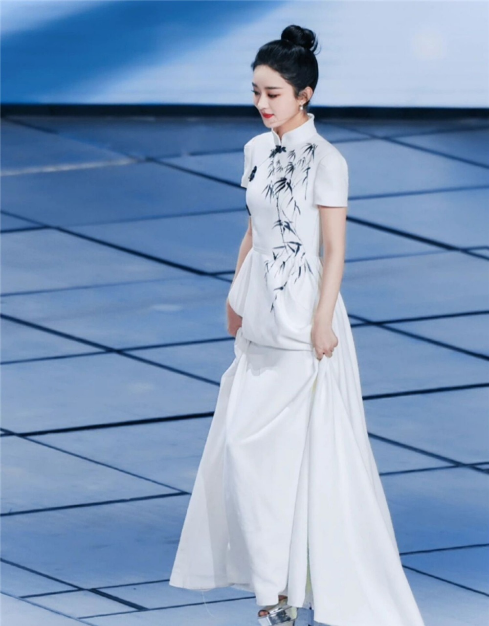 White printing long dress short sleeve cheongsam