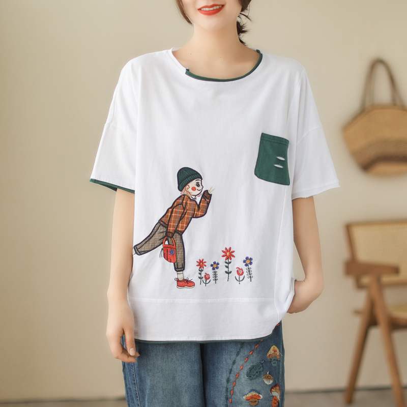 Summer patch large yard embroidered T-shirt for women