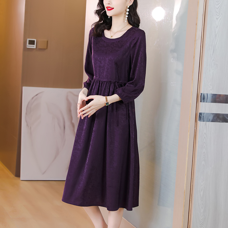Large yard spring dress middle-aged purple long dress