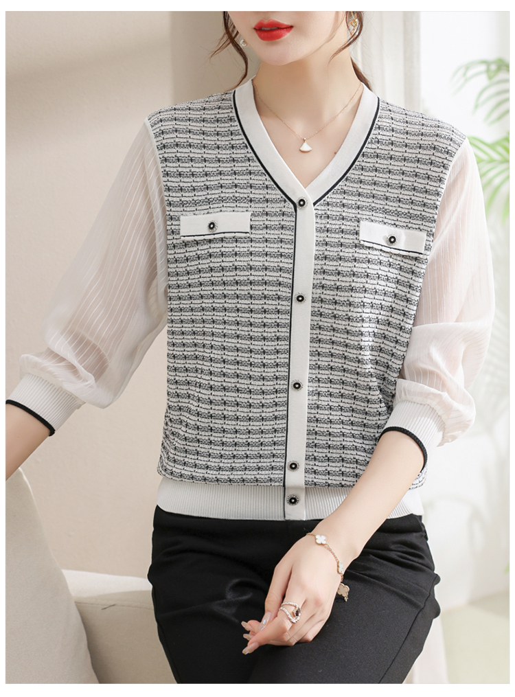 Knitted tops fashion and elegant bottoming shirt for women