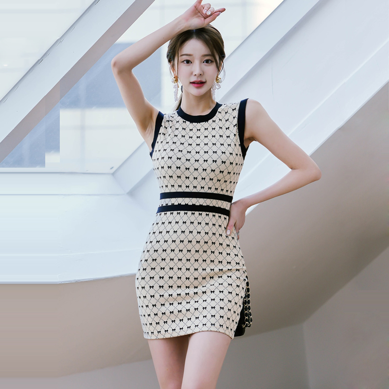 Package hip Korean style pinched waist dress for women