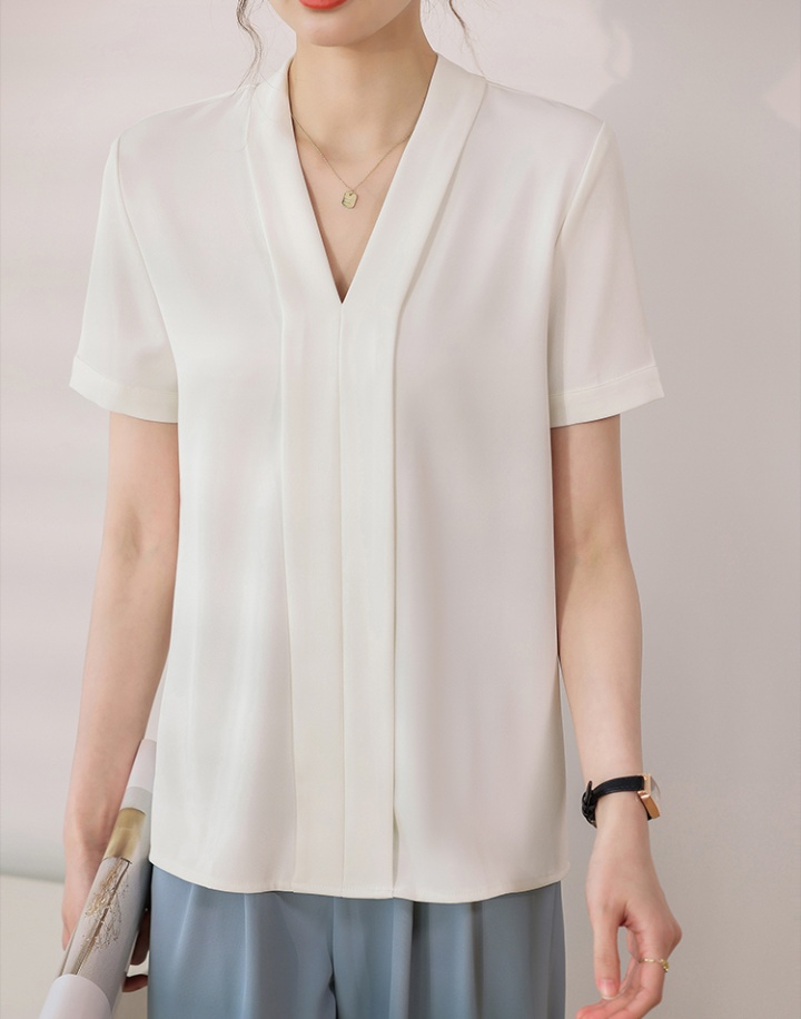 Long sleeve inside the ride shirt V-neck tops for women