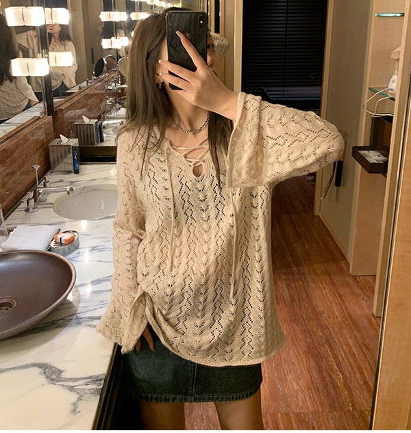 Loose long sleeve sweater bandage tops for women