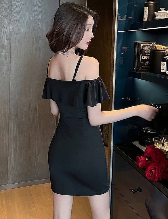 Halter tight slim sexy flat shoulder low-cut dress