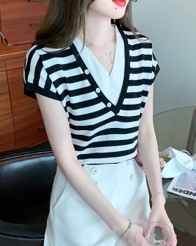 V-neck short sleeve T-shirt stripe small shirt for women