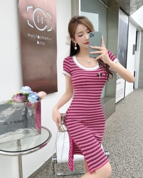 Simple intellectuality generous personality dress