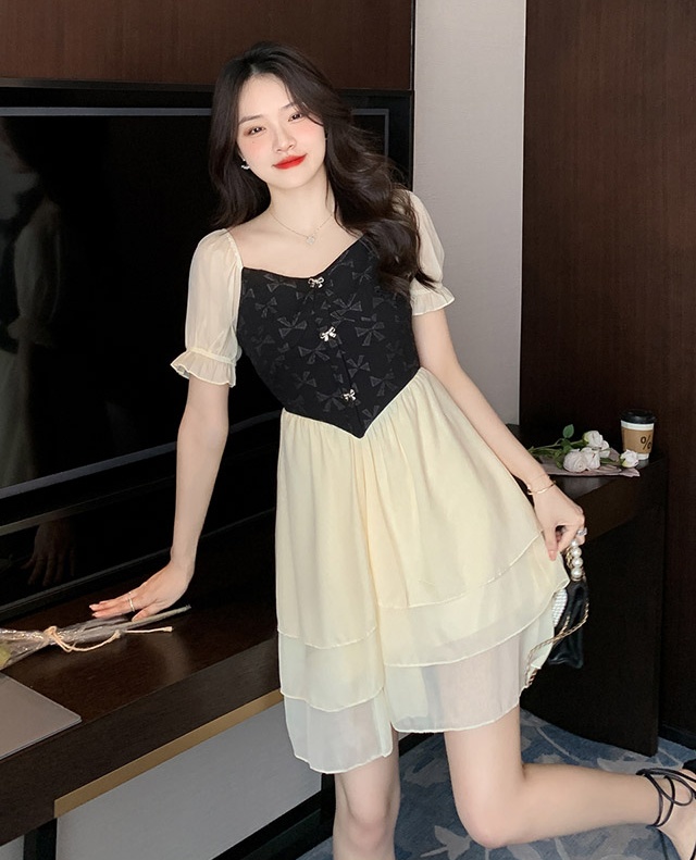 Thick and disorderly puff sleeve pinched waist dress