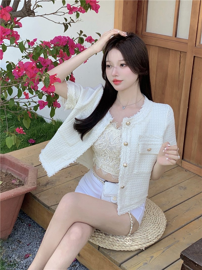 Short fashion and elegant Korean style tops