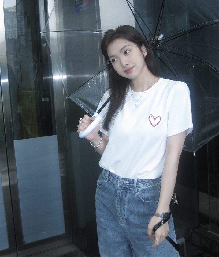 Embroidery loose heart tops simple bottoming T-shirt