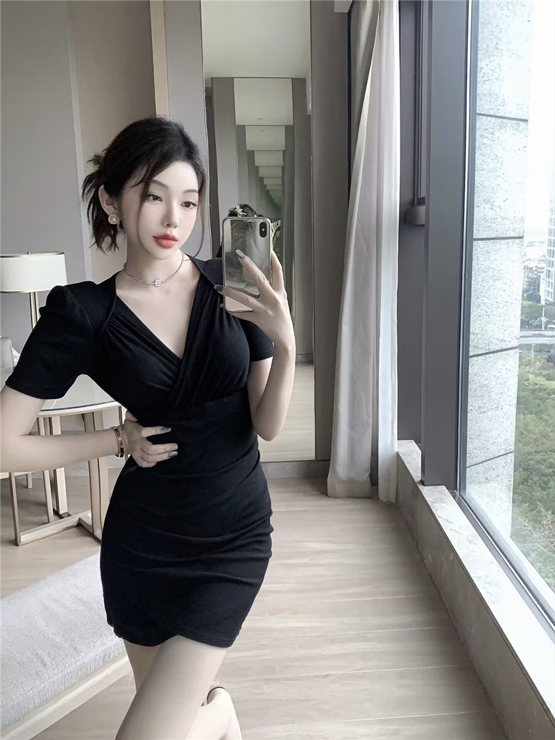 V-neck package hip temperament Korean style dress for women