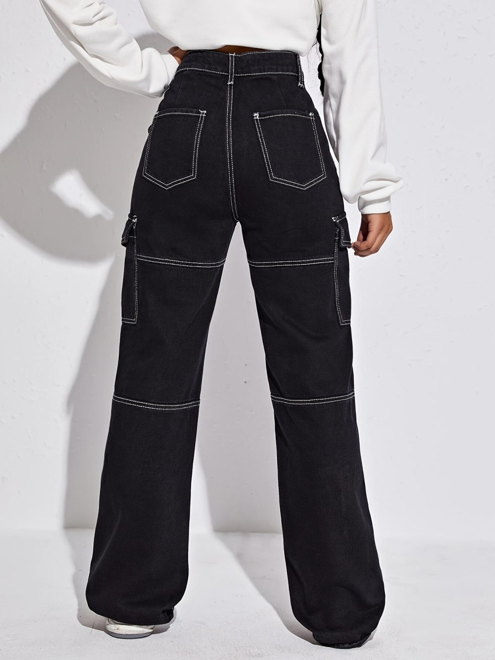 Straight black pants pocket jeans for women