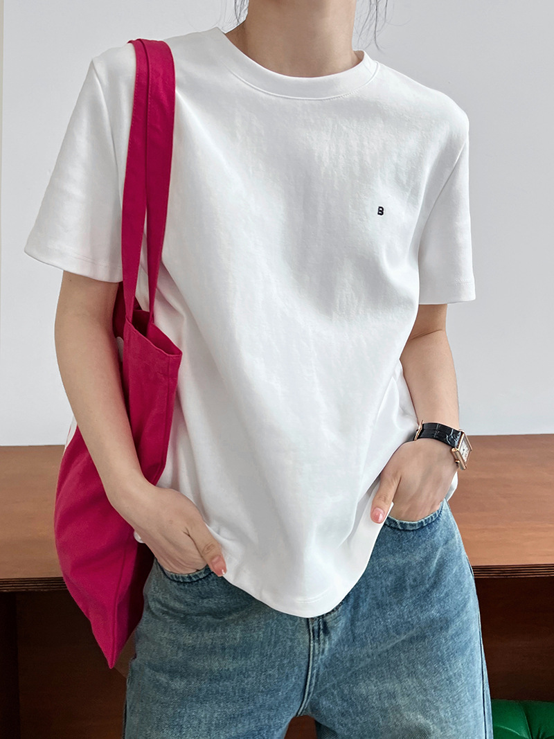 Simple T-shirt bottoming shirt for women
