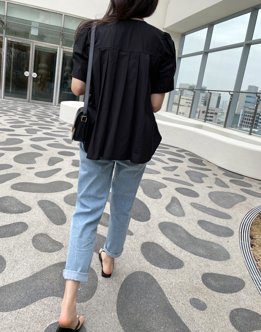 Casual puff sleeve summer tops back pleated Korean style shirt