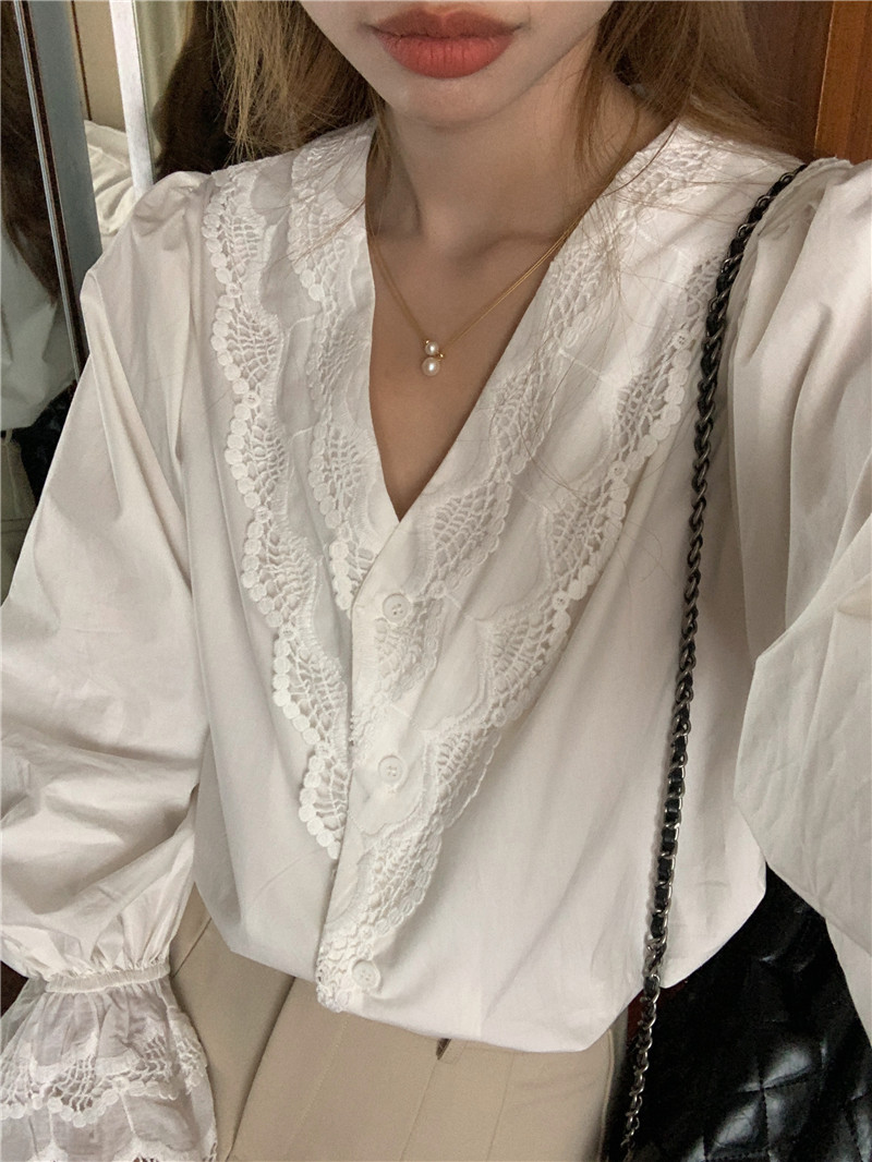 Long sleeve Korean style V-neck France style lace shirt