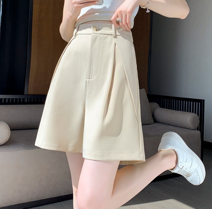 Slim wide leg shorts wears outside business suit for women