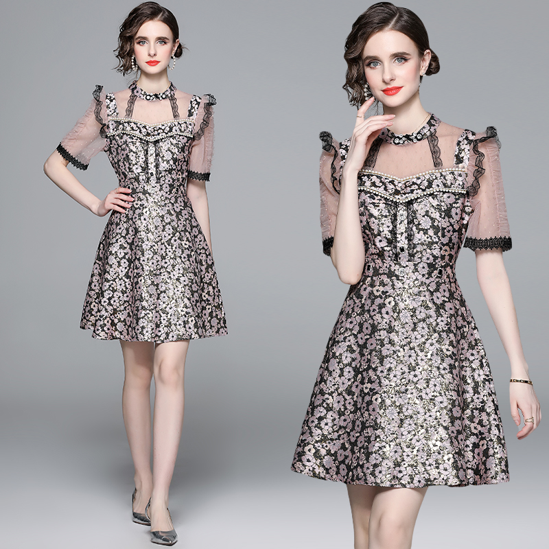 Slim temperament pinched waist lace dress