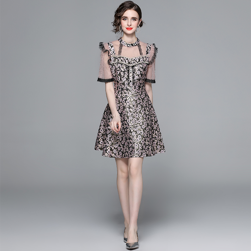 Slim temperament pinched waist lace dress