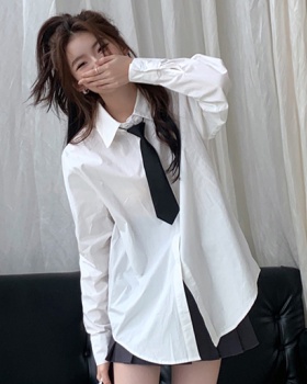 White loose collar shirt all-match inside the ride tops