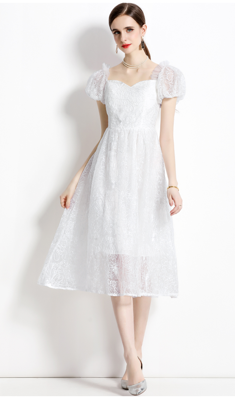 Sweet France style embroidery puff sleeve dress for women