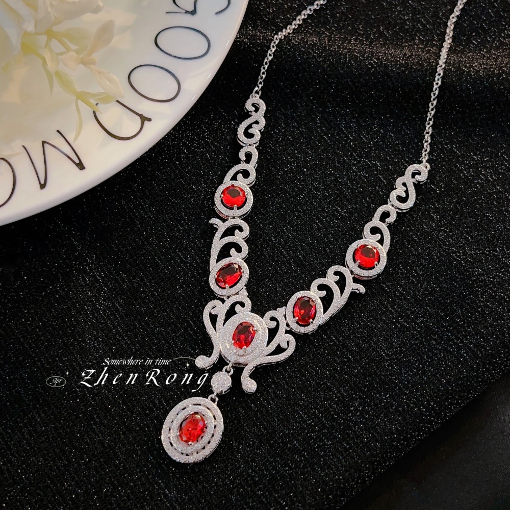 Chain pendant light gem necklace